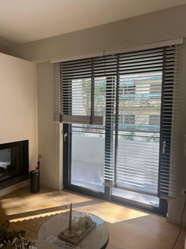 Venetian Blinds - Image 8